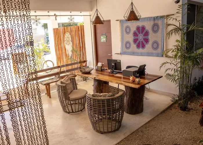 Kaab Boho Hotel 3*